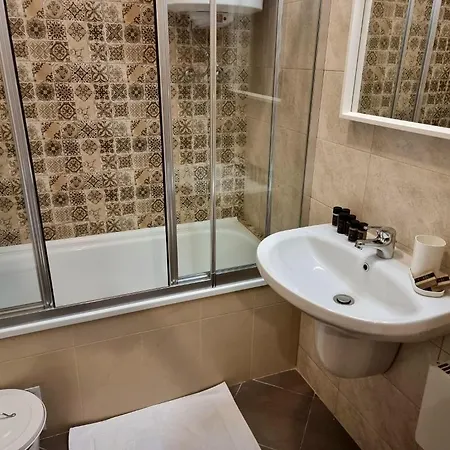 מלון דירות Boutique Entry E 4*