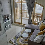 Boutique Entry E Ξενοδοχείο με διαμερίσματα 4*