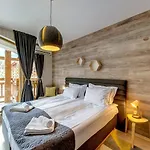 Boutique Entry E מלון דירות