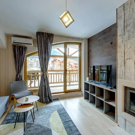 Boutique Entry E 아파트호텔 반스코