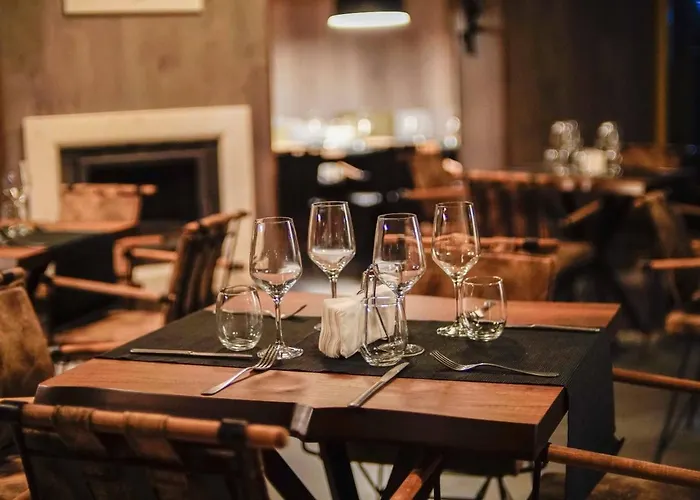 Boutique Entry E מלון דירות 4*