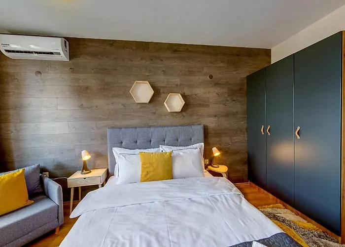 Apartmanhotel Boutique Entry E 4*