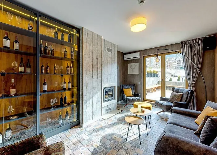 Boutique Entry E Aparthotel 4*