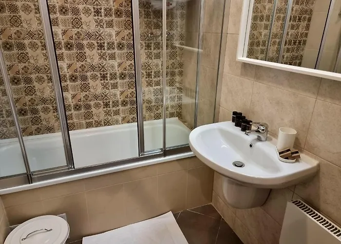 מלון דירות Boutique Entry E 4*